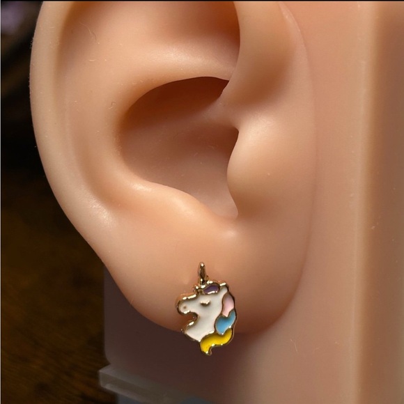 Jewelry - ❤️⭐ Unicorn Earrings